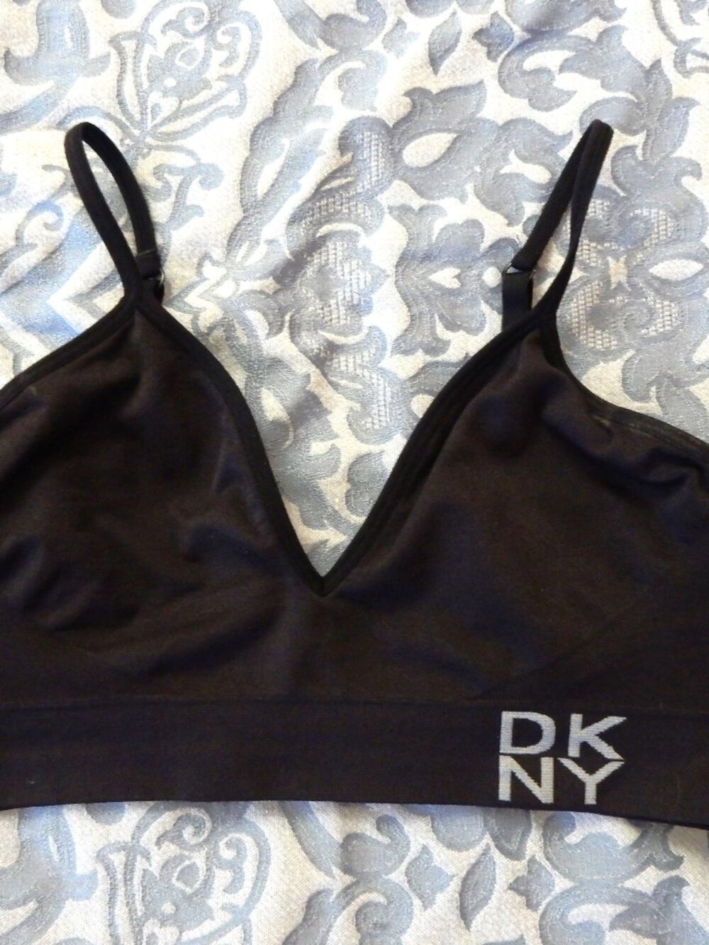 DNKY black stretch bralette L adjustable straps (#2) Euc!!!